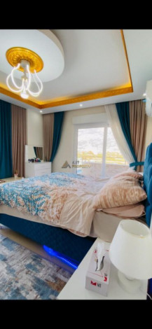 Пентхаус планировки 3+1, 200м2 с видом на море и на горы, Махмутлар - Ракурс 10