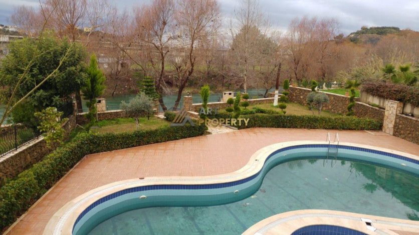 Меблированный садовый дуплекс планировки 2+1 у горной реки Дымчай - Ракурс 33