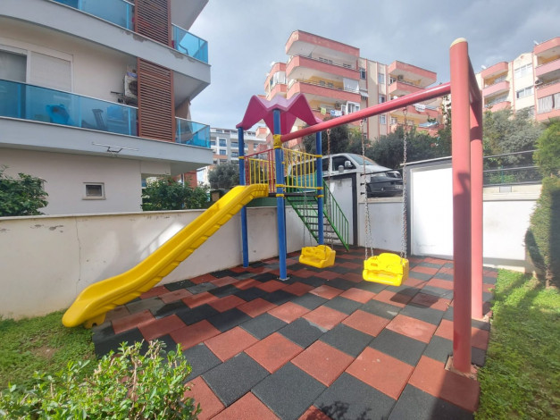 Квартира 1+1 с мебелью  и комплектом бытовой техники в районе  Махмутлар Алания, 68 м2 - Ракурс 2