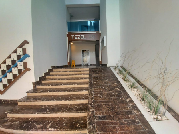 Квартира 1+1 с мебелью  и комплектом бытовой техники в районе  Махмутлар Алания, 68 м2 - Ракурс 3