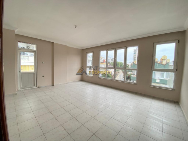 Квартира планировки 2+1 с отдельной кухней, центр Алании - Ракурс 15