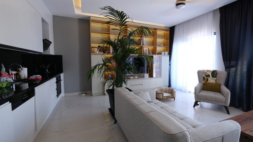 Меблированный пентхаус планировки 4+1 с видом на Средиземное море - Ракурс 24