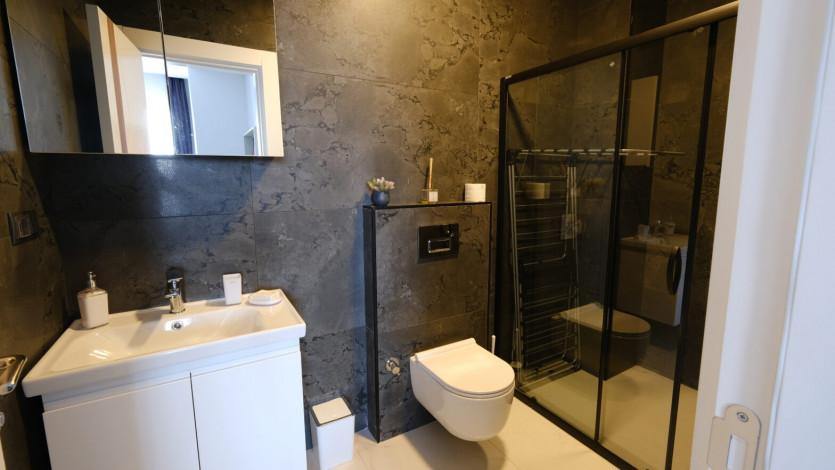 Меблированный пентхаус планировки 4+1 с видом на Средиземное море - Ракурс 38