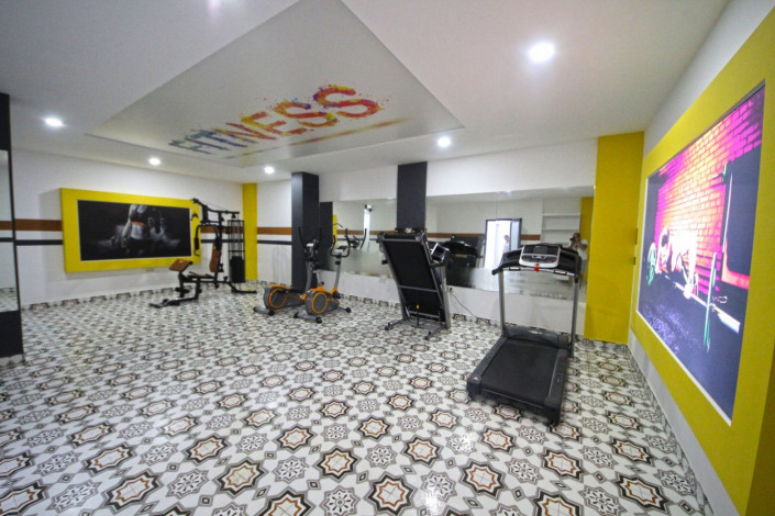 В центре района Махмутлар двухкомнатная квартира с современным ремонтом, 65 м2 - Ракурс 16