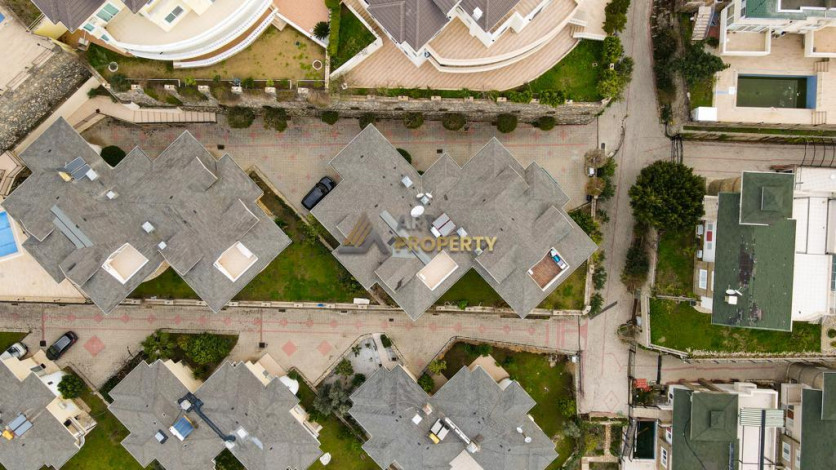 Двухэтажная вилла планировки 2+1, 180м2 с видом на море, район Каргыджак - Ракурс 4