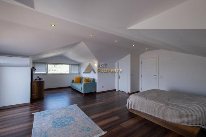 Двухэтажная вилла планировки 2+1, 180м2 с видом на море, район Каргыджак - Ракурс 14