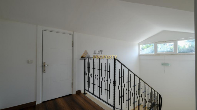 Двухэтажная вилла планировки 2+1, 180м2 с видом на море, район Каргыджак - Ракурс 18