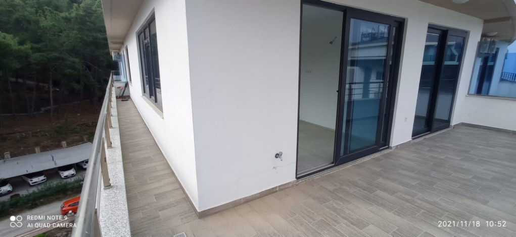 Шикарный пентхаус планировки 4+1 с видом на горы и море, Каргыджак - Ракурс 4