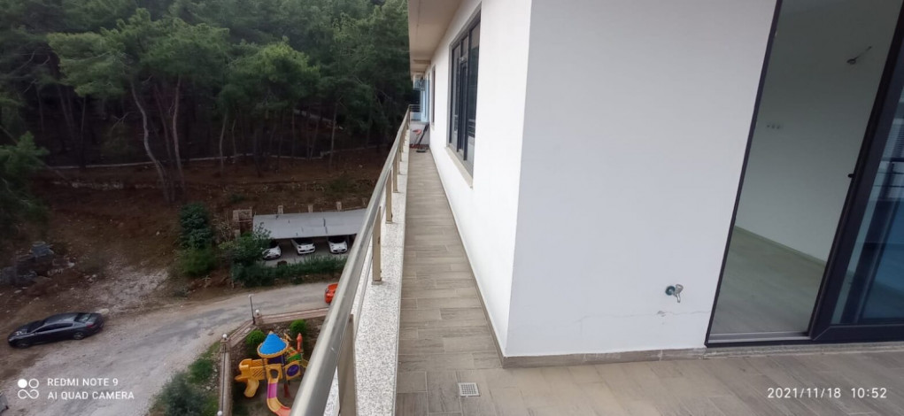 Шикарный пентхаус планировки 4+1 с видом на горы и море, Каргыджак - Ракурс 5