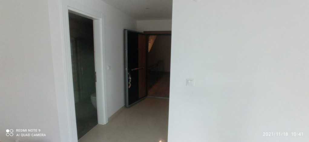 Шикарный пентхаус планировки 4+1 с видом на горы и море, Каргыджак - Ракурс 18