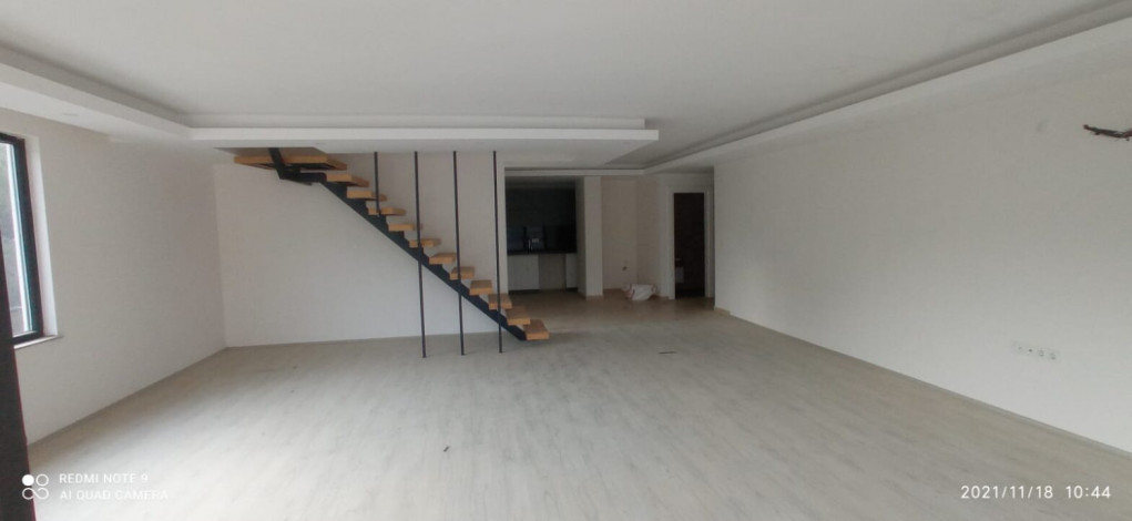 Шикарный пентхаус планировки 4+1 с видом на горы и море, Каргыджак - Ракурс 25