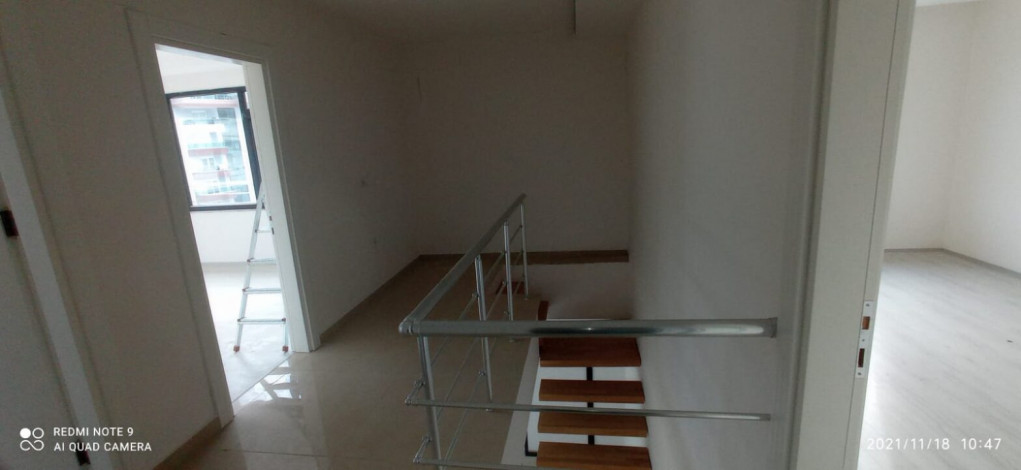 Шикарный пентхаус планировки 4+1 с видом на горы и море, Каргыджак - Ракурс 33