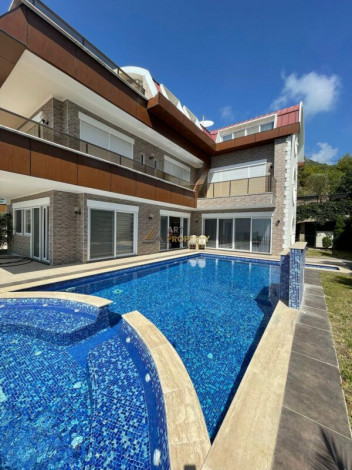 Вилла 4+2 класса люкс в престижном районе Бекташ - Ракурс 5