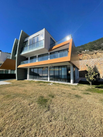 Вилла 4+1 с потрясающими видами на море и крепость, район Тепе, Аланья - Ракурс 24