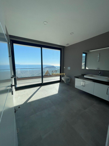 Вилла 4+1 с потрясающими видами на море и крепость, район Тепе, Аланья - Ракурс 32