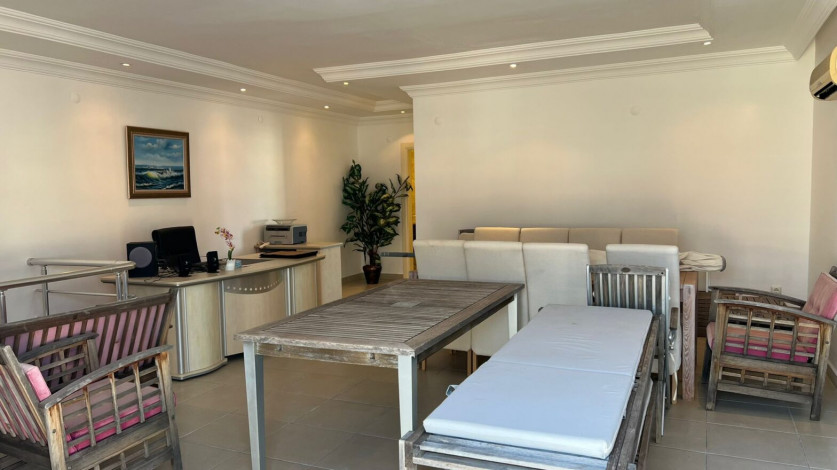 Меблированный пентхаус планировки 4+1, 220 м2 с видом на море, Махмутлар - Ракурс 12