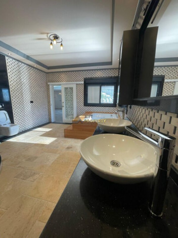 Роскошная вилла с собственным бассейном в районе Тепе, Аланья - Ракурс 2