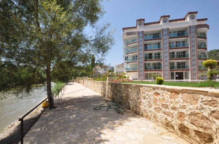 Квартира 1+1 в комплексе с бассейном в Тосмуре, 80 м2 - Ракурс 21