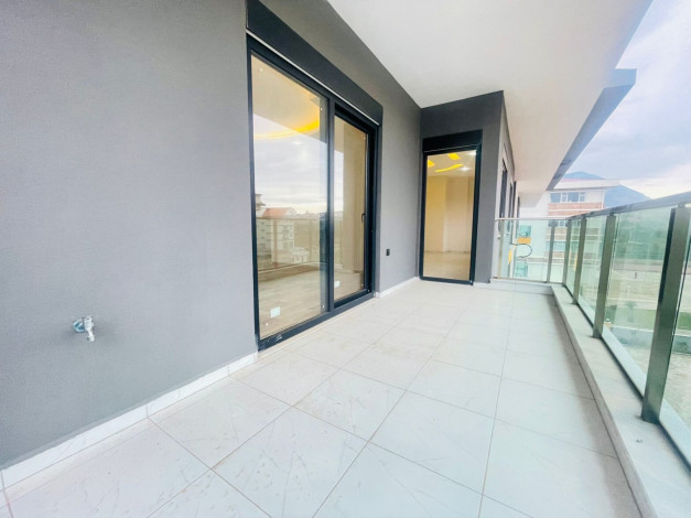 Просторный пентхаус планировки 6+1, 375м2 в районе Оба - Ракурс 23