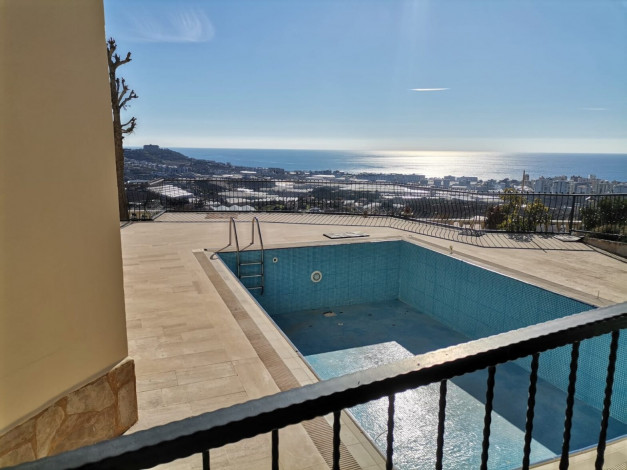 Вилла 3+1 с видом на море в популярном комплексе, район Каргыджак - Ракурс 19