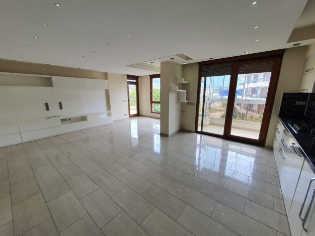 Квартира планировки 4+1, 360м2 в престижном районе Оба - Ракурс 2