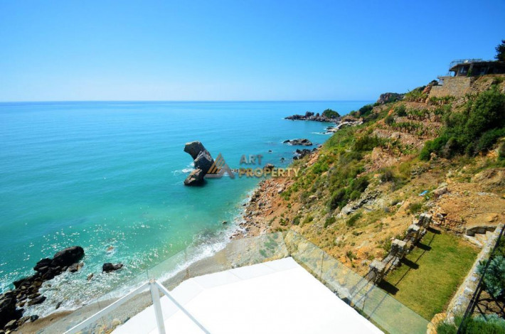 Вилла планировки 5+1 с потрясающими видами на Средиземное море - Ракурс 2