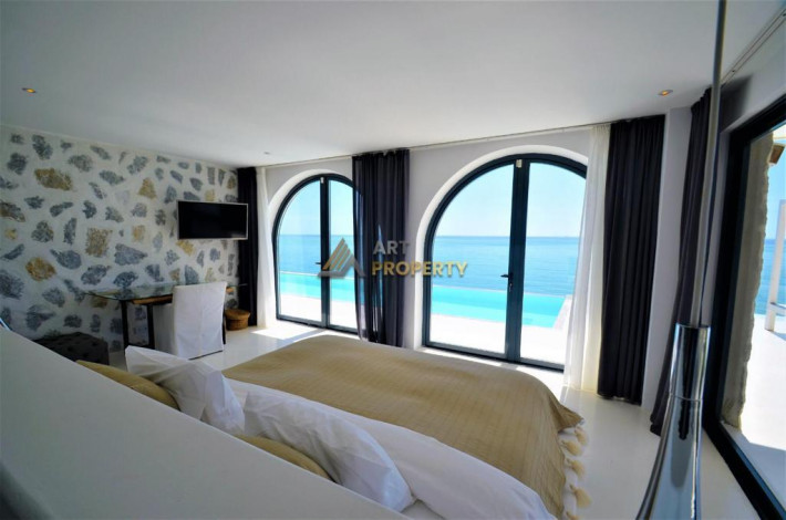 Вилла планировки 5+1 с потрясающими видами на Средиземное море - Ракурс 11