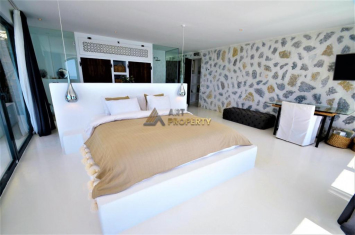 Вилла планировки 5+1 с потрясающими видами на Средиземное море - Ракурс 14