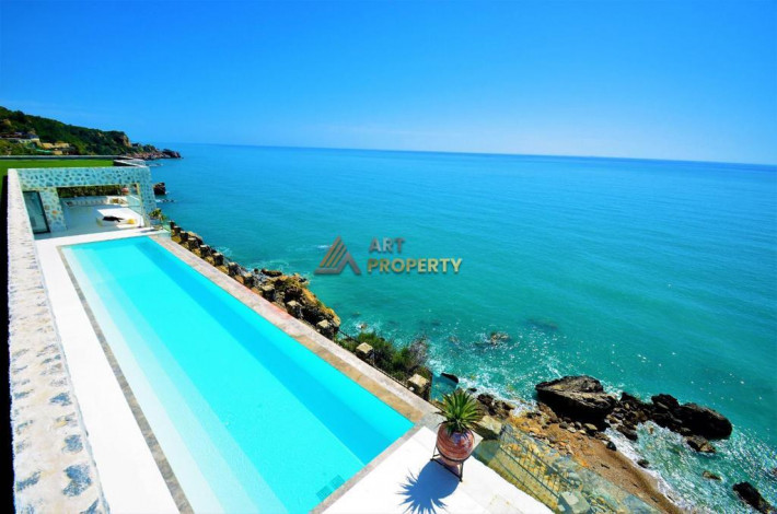 Вилла планировки 5+1 с потрясающими видами на Средиземное море - Ракурс 28