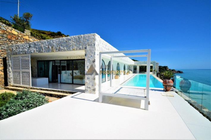 Вилла планировки 5+1 с потрясающими видами на Средиземное море - Ракурс 46