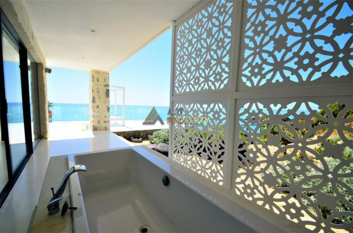 Вилла планировки 5+1 с потрясающими видами на Средиземное море - Ракурс 48