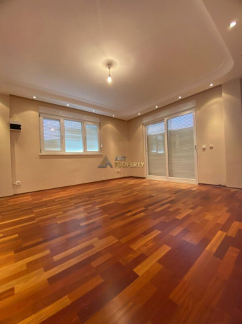 Вилла планировки 4+1 в престижном районе Оба - Ракурс 8