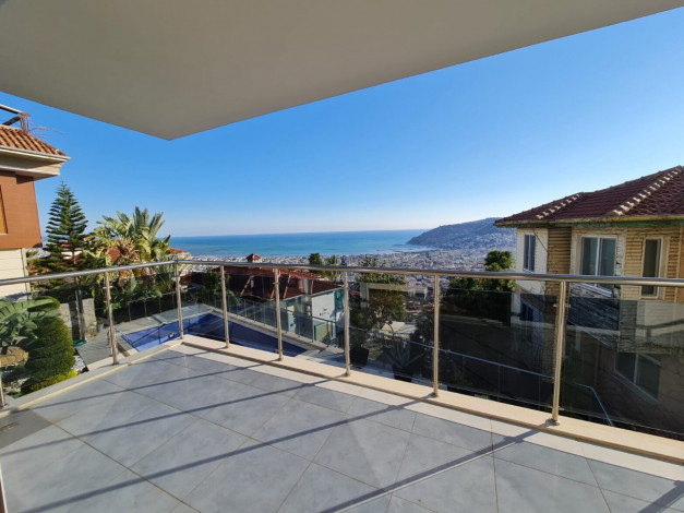 Отличная вилла планировки 4+1, 375м2 с видом на море, район Бекташ, Аланья - Ракурс 2