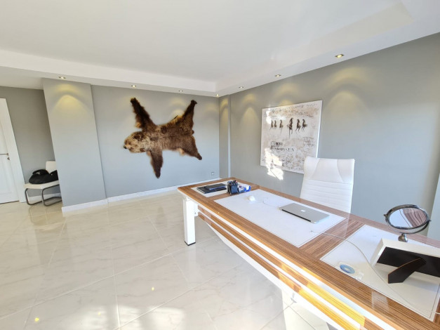 Отличная вилла планировки 4+1, 375м2 с видом на море, район Бекташ, Аланья - Ракурс 6