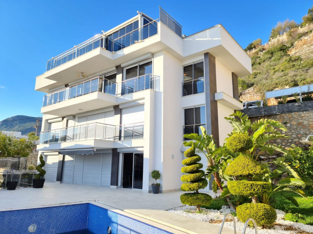 Отличная вилла планировки 4+1, 375м2 с видом на море, район Бекташ, Аланья - Ракурс 13