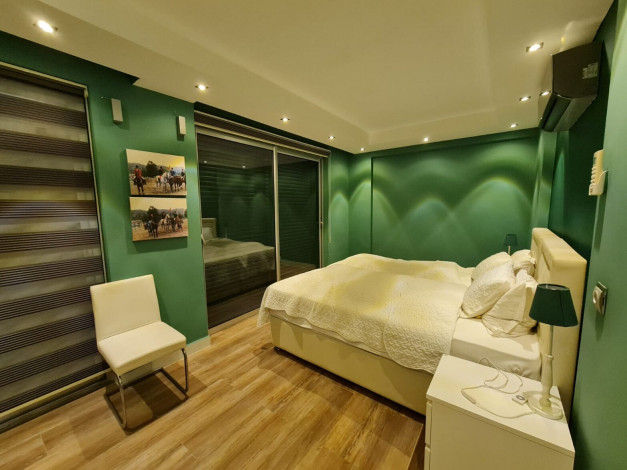 Отличная вилла планировки 4+1, 375м2 с видом на море, район Бекташ, Аланья - Ракурс 14