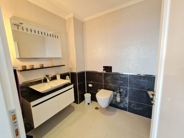 Отличная вилла планировки 4+1, 375м2 с видом на море, район Бекташ, Аланья - Ракурс 22