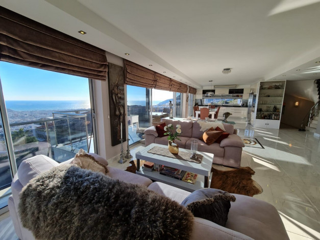 Отличная вилла планировки 4+1, 375м2 с видом на море, район Бекташ, Аланья - Ракурс 33