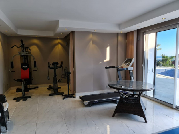 Отличная вилла планировки 4+1, 375м2 с видом на море, район Бекташ, Аланья - Ракурс 35