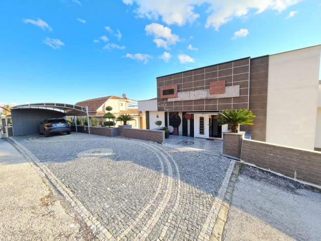 Отличная вилла планировки 4+1, 375м2 с видом на море, район Бекташ, Аланья - Ракурс 39