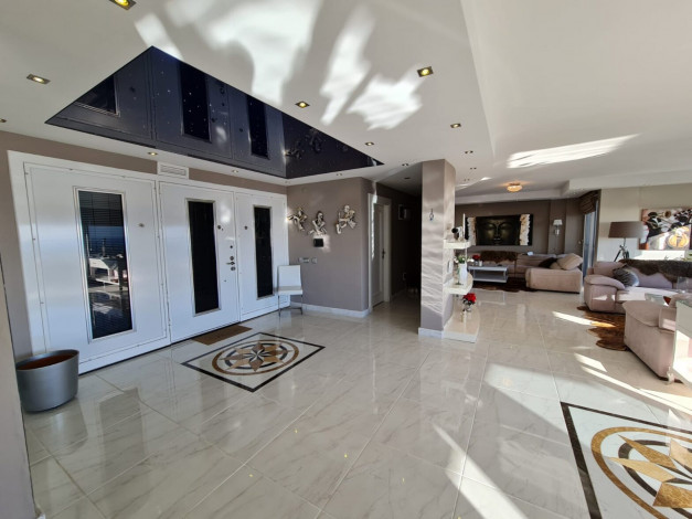 Отличная вилла планировки 4+1, 375м2 с видом на море, район Бекташ, Аланья - Ракурс 43