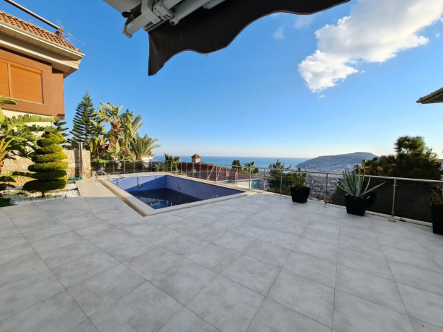 Отличная вилла планировки 4+1, 375м2 с видом на море, район Бекташ, Аланья - Ракурс 55