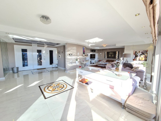 Отличная вилла планировки 4+1, 375м2 с видом на море, район Бекташ, Аланья - Ракурс 64