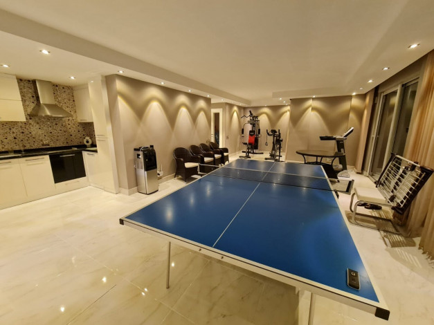 Отличная вилла планировки 4+1, 375м2 с видом на море, район Бекташ, Аланья - Ракурс 74