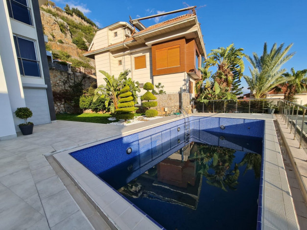 Отличная вилла планировки 4+1, 375м2 с видом на море, район Бекташ, Аланья - Ракурс 83