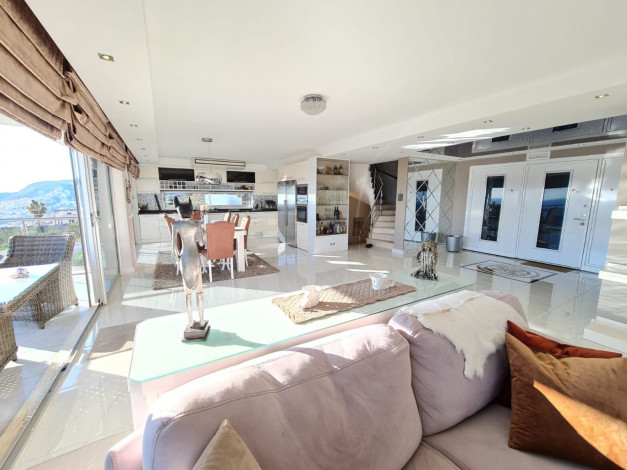 Отличная вилла планировки 4+1, 375м2 с видом на море, район Бекташ, Аланья - Ракурс 85