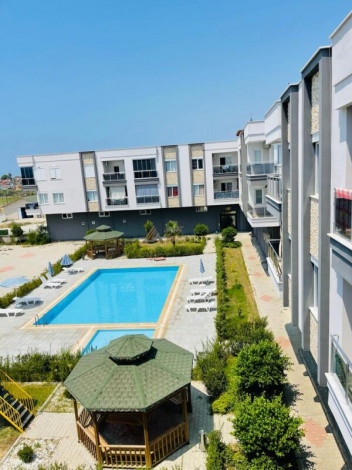 Новая квартира планировки 1+1, 55м2 в жилом комплексе района Конаклы - Ракурс 3