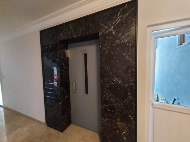 Меблированная квартира планировки 1+1, 65м2 с видом на море, район Махмутлар - Ракурс 2