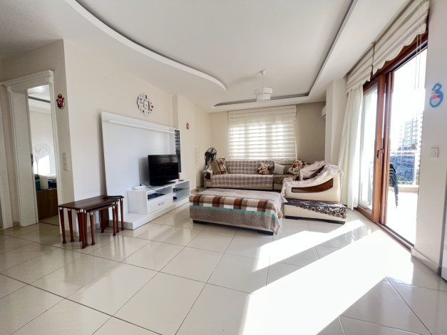 Меблированная квартира планировки 1+1, 65м2 с видом на море, район Махмутлар - Ракурс 5