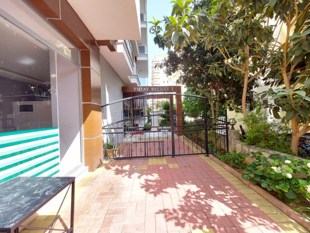 Меблированная квартира планировки 1+1, 65м2 с видом на море, район Махмутлар - Ракурс 18